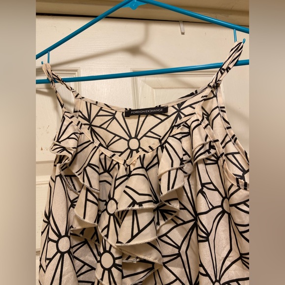 Women’s Tank - Picture 3 of 5